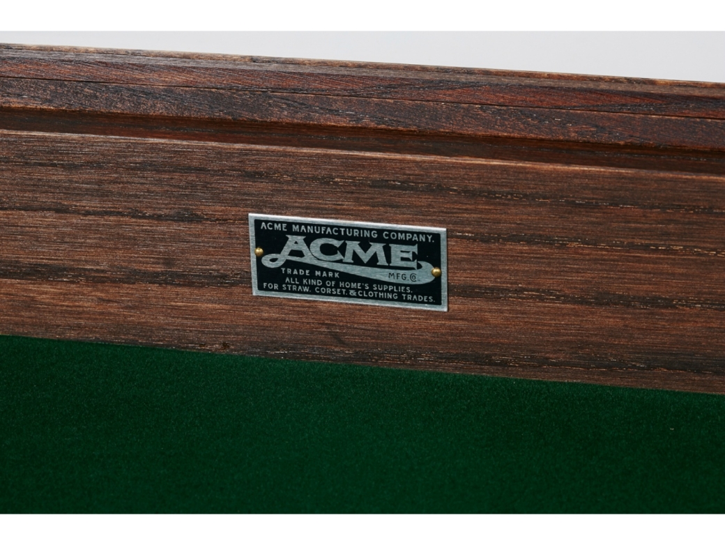 新品　ACMEオリジナルデザインのショーケース