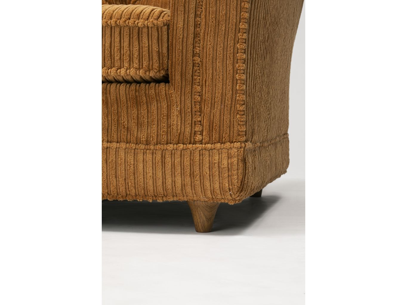 LAKEWOOD SOFA journal standard Furniture